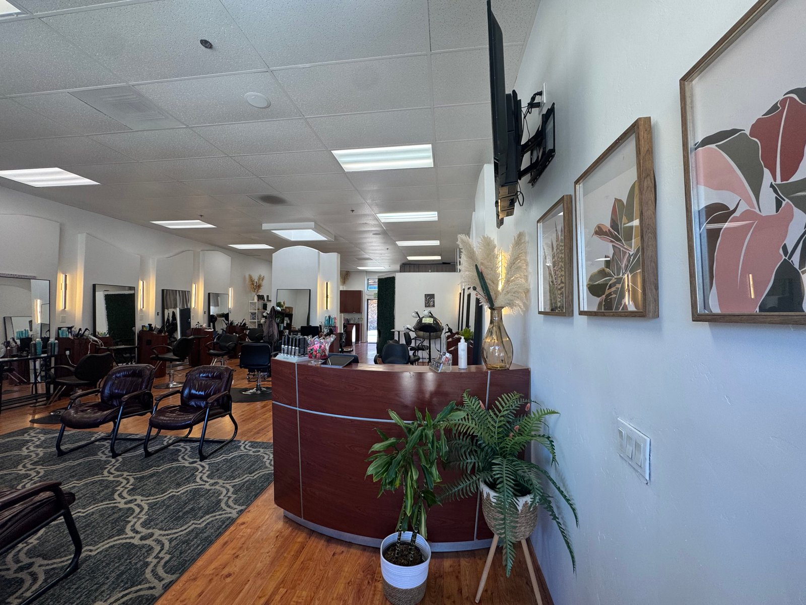 Alpine Uptown Salon interior