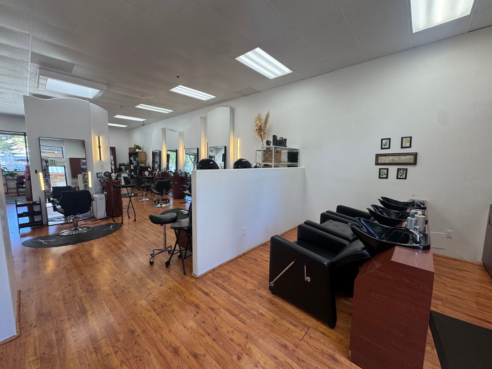 Alpine Uptown Salon interior